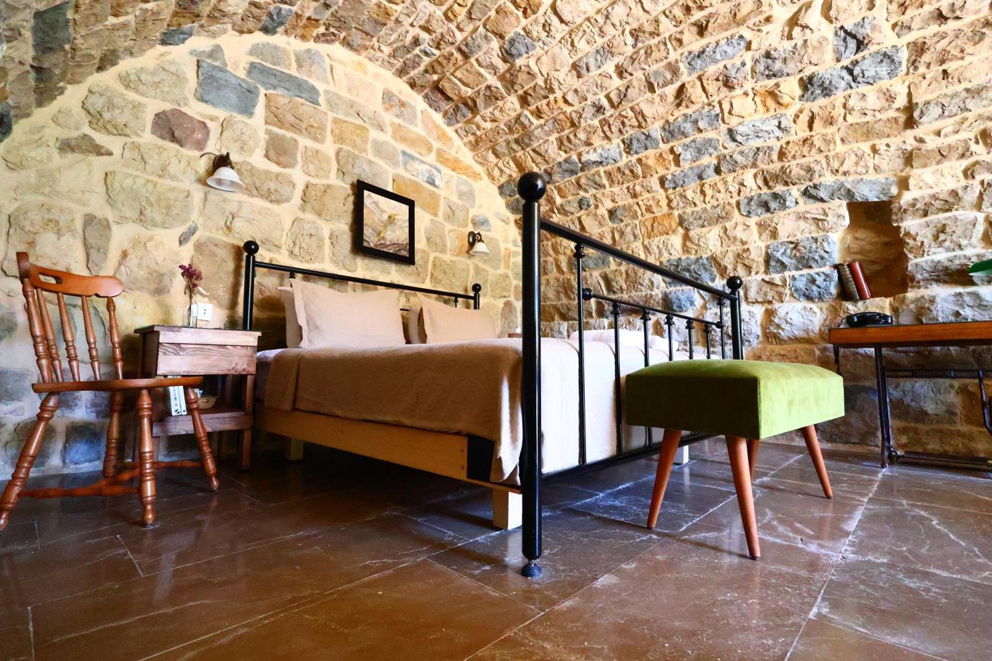 Stone Cellars Hotel Douma Ngoại thất bức ảnh